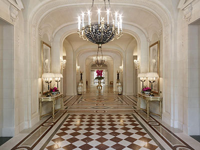 Le hall de l'hôtel